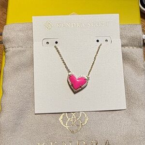 Kendra Scott Fuchsia Heart Necklace